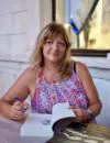 Aline Apostolska*